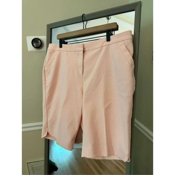 Investments Elastic Waist Bermuda Shorts Size 16 - Picture 1 of 3